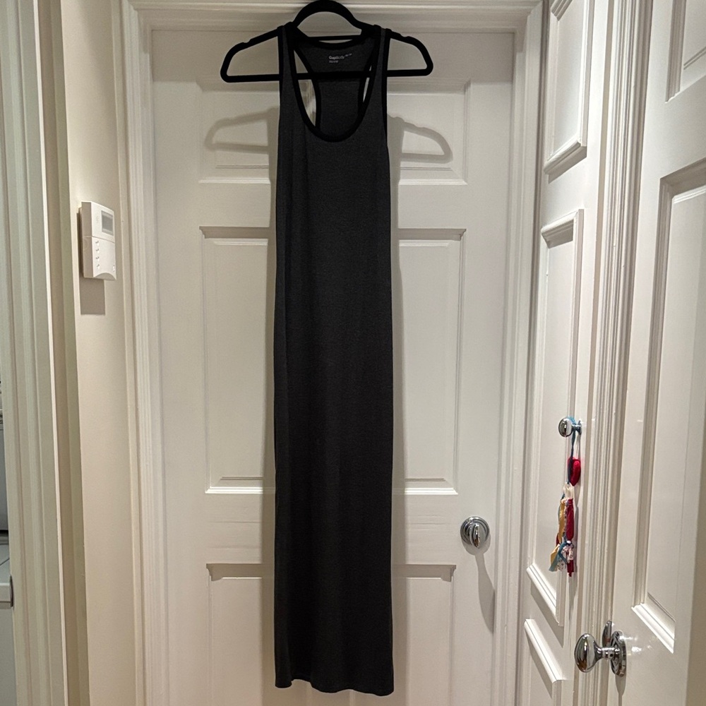 Chic Black Sleeveless Maxi Dress